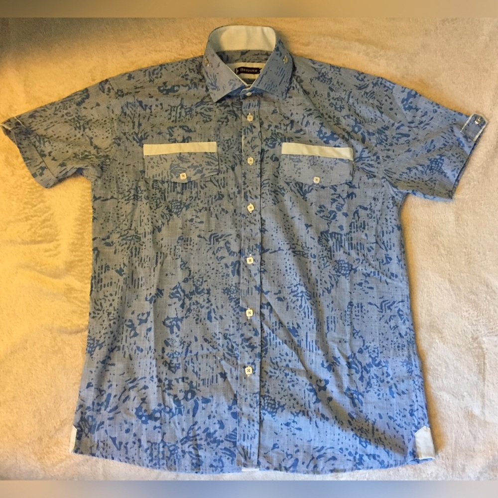 NWOT Bespoke men’s large short sleeve button up shirt blue lightweight pattern